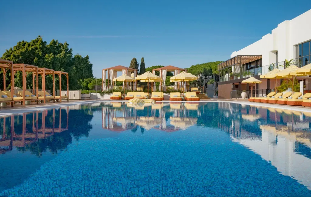 Don Carlos Swiming Pool
